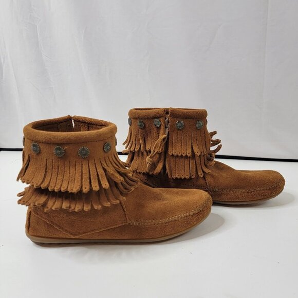 Minnetonka Fringe Moccasin Boots – Brown Suede | Size 7 | Very Good Condition - Picture 5 of 9